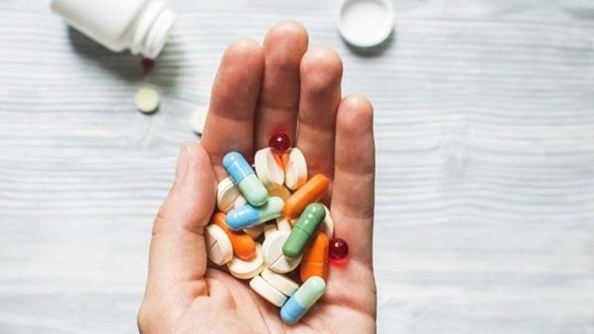 Parasetamol nedir? Aşı sonrası yan etkiler için önerilen Parasetamol ne işe yarar, Parasetamol içeren ilaçlar ağrıyı keser mi?