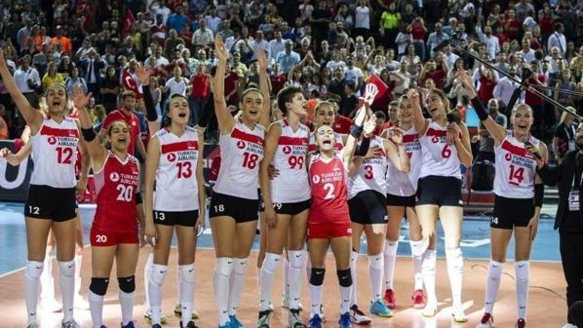 Türkiye Hollanda voleybol maçı saat kaçta, hangi kanalda? Türkiye Hollanda voleybol maçı canlı izlenebilecek mi?