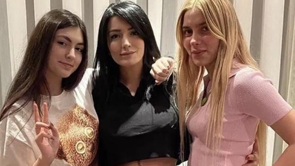Aleyna Tilki'nin annesinden bikinili paylaşım!