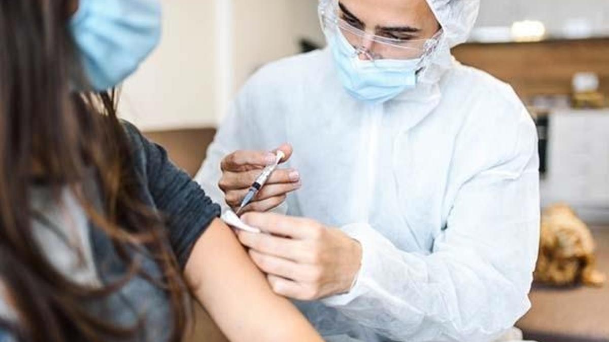 18 yaş aşılama ne zaman? 18 yaş ve üstü ne zaman aşılanacak? İşte Kabine toplantısı kararları!