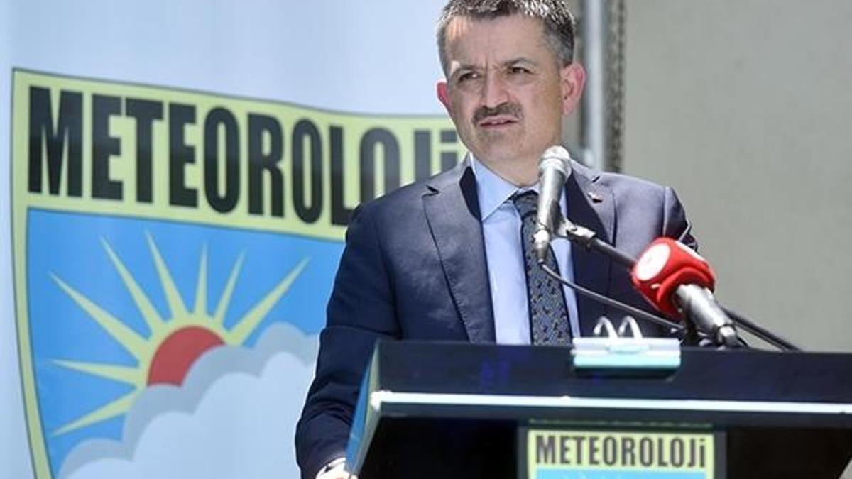 Bakan Pakdemirli: Savaşı kazanmanın en önemli unsuru; havayı iyi bilmek