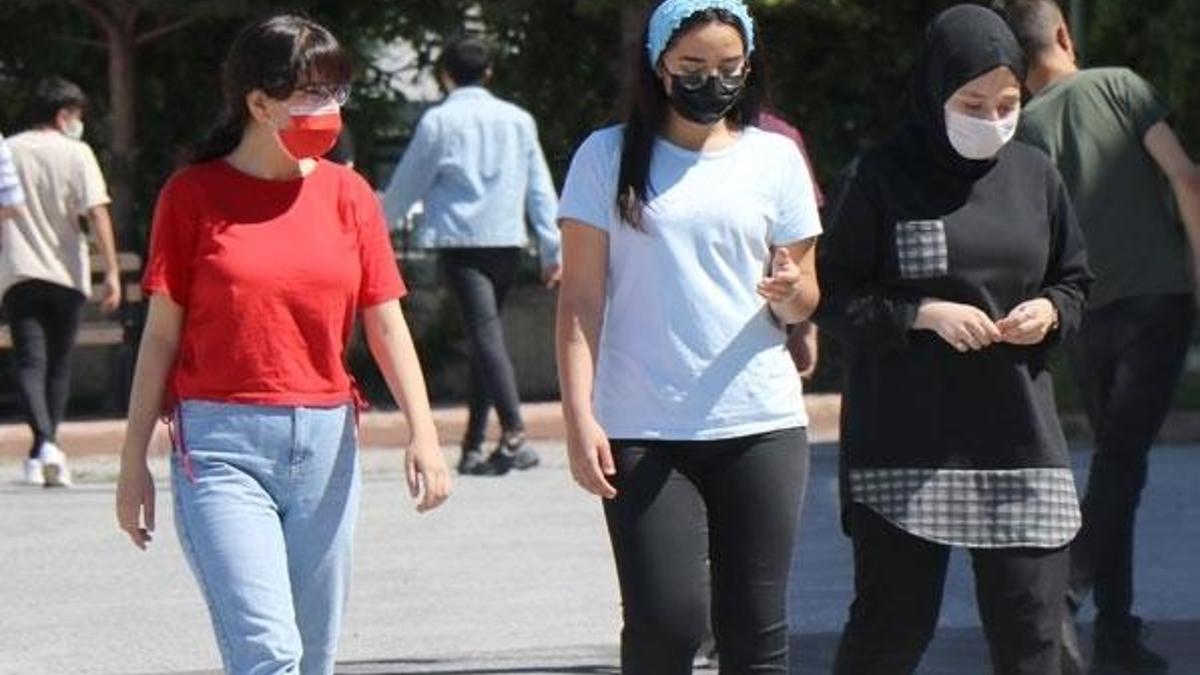 Hafta sonu sokağa çıkma yasağında son dakika gelişmesi! 81 ile talimat verildi