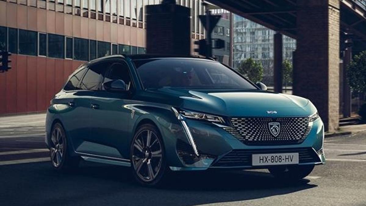 Peugeot'dan station wagon 308 geliyor!