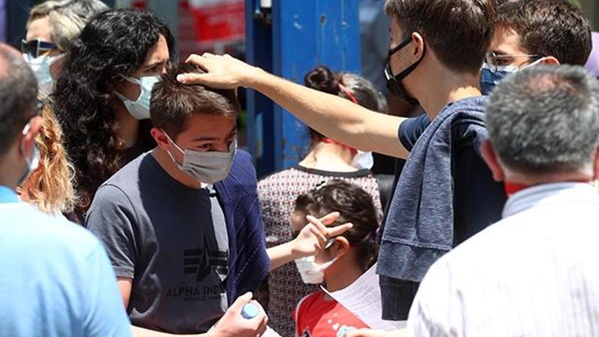 2021 AYT nasıldı? AYT kolay mıydı, zor muydu? AYT nasıl geçti? İşte YKS sonrası ilk yorumlar!