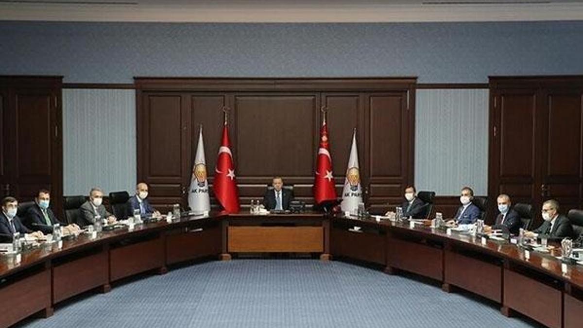 AK Parti MYK toplantısı sona erdi