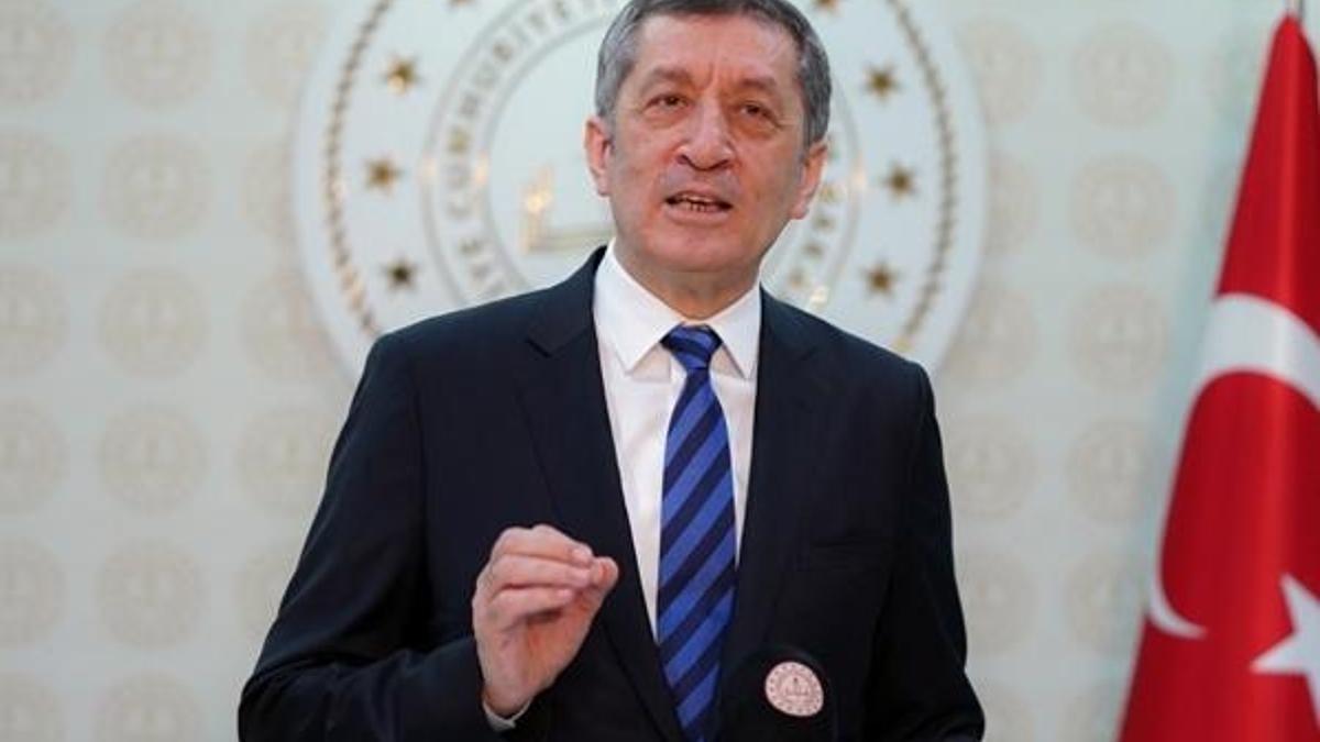 Milli Eğitim Bakanı Selçuk resmen duyurdu! İlk defa oluyor, ve başladı...