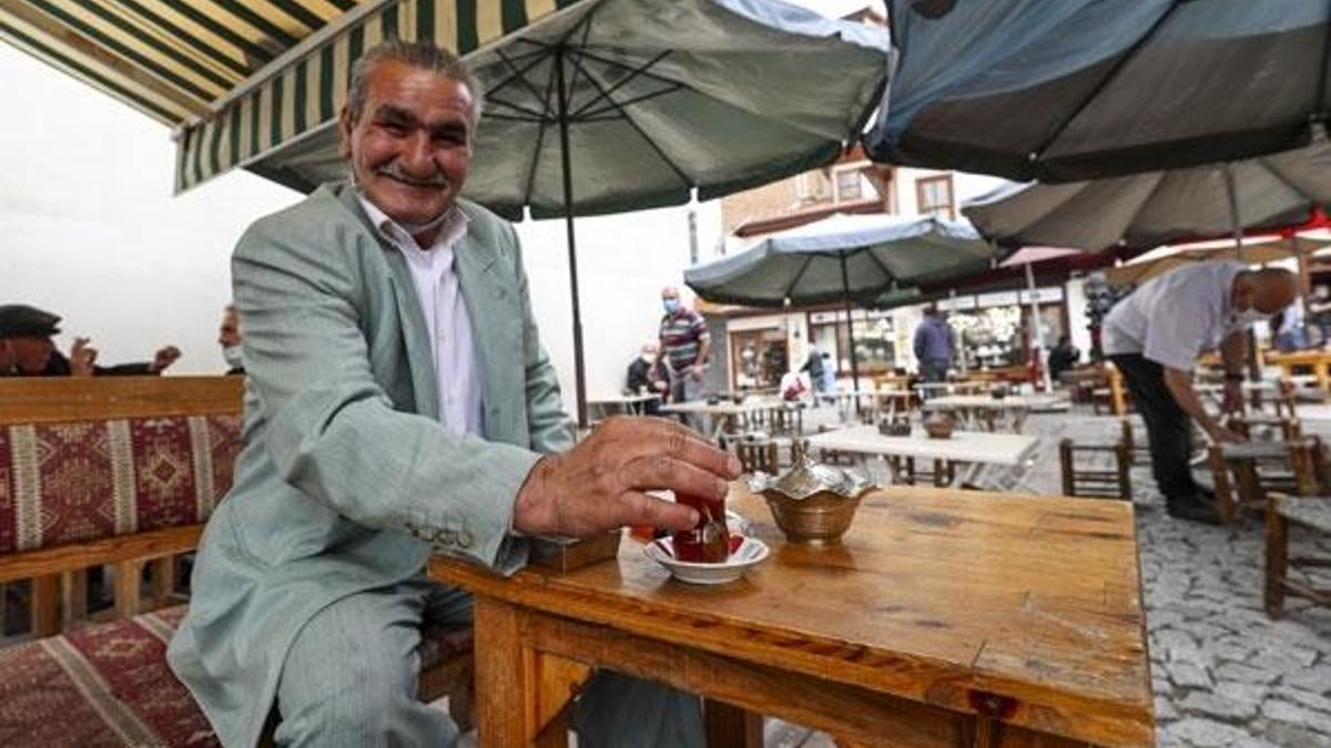 Kıraathane ve kahvehanelerle ilgili flaş açıklama! Artık zorunlu