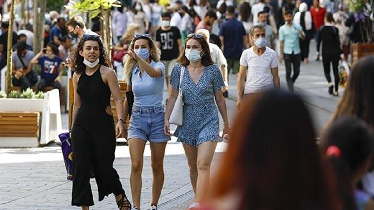 Maske yasağı kalktı mı? Maske takma zorunluluğu kalktı mı? Maske takmak zorunlu mu?