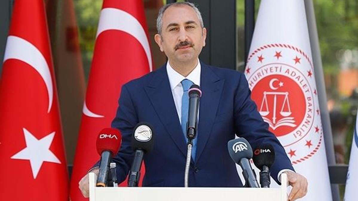 Bakan Gül: Faile değil, fiile bakarak karar verin