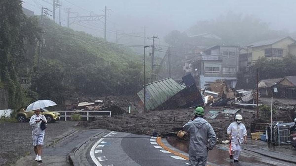 Heyelan felaketi Japonya'yı vurdu! Çok sayıda kayıp var...