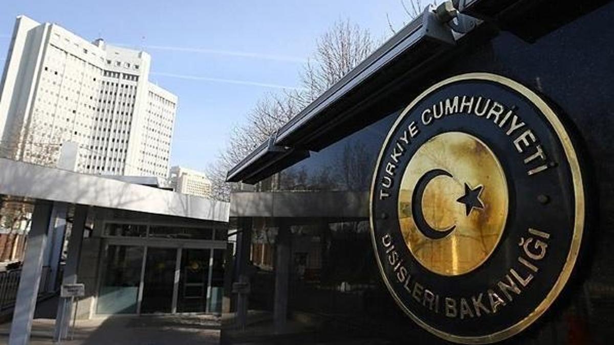 Libya'daki Türk bayrağına yönelik çirkin eylemi kınandı!