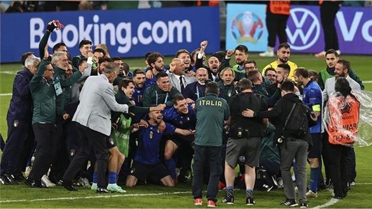 EURO 2020'de ilk finalist İtalya oldu