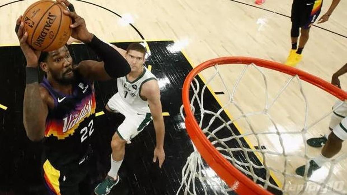 Chris Paul 32 sayı attı Phoenix Suns ilk maçı kazandı