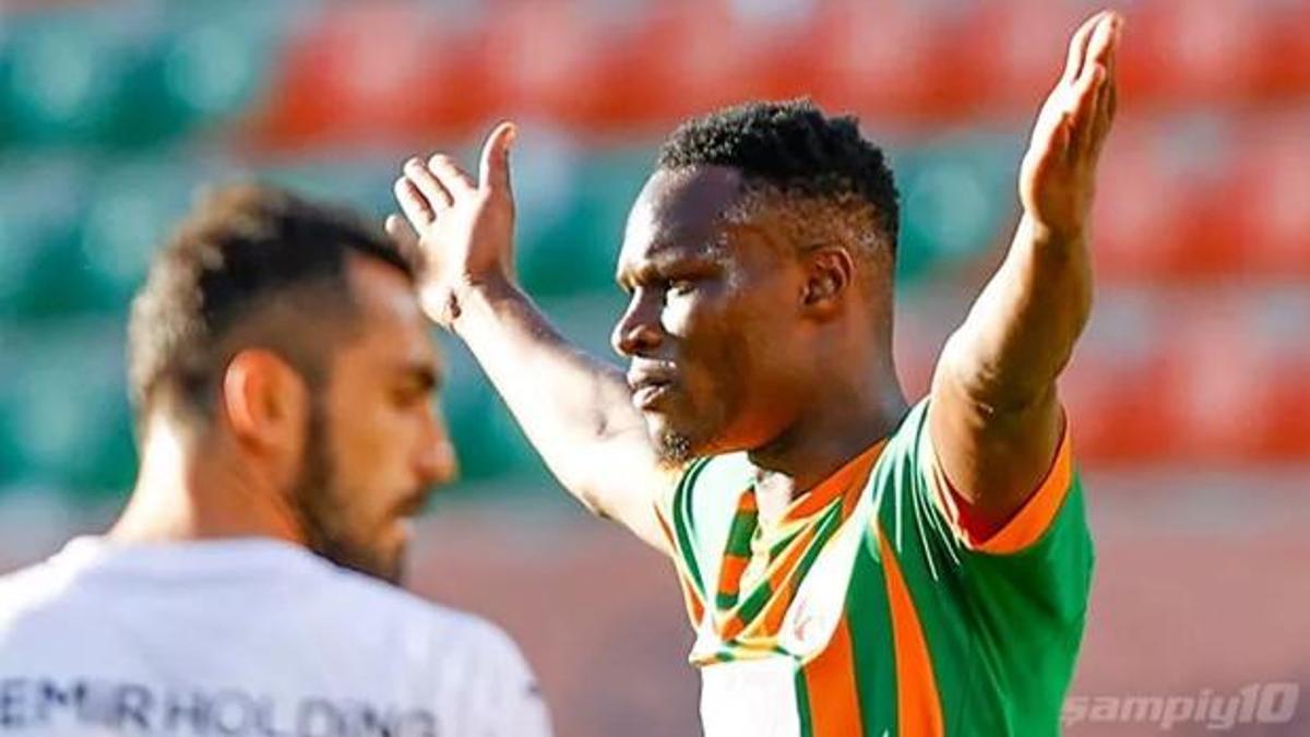 Süper Lig ekibinde şok! Babacar kalp spazmı geçirdi, hastaneye kaldırıldı!