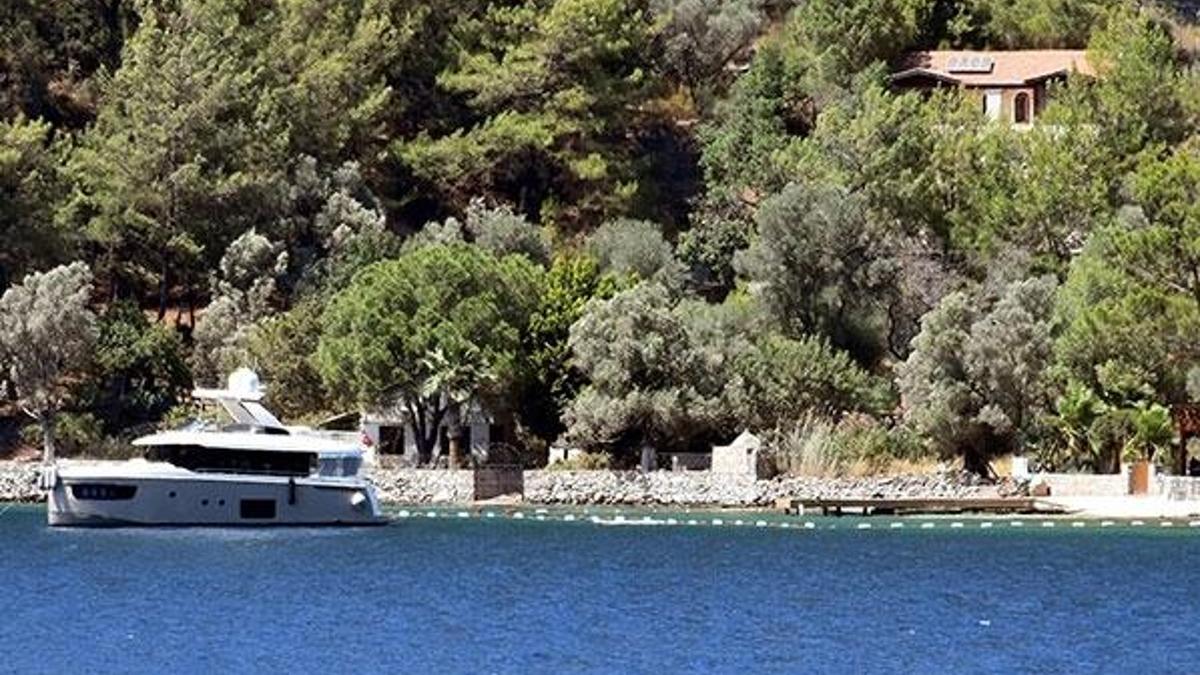 Ünlü oyuncu Şahan Gökbakar'a şok! İzinsiz yaptı, inceleme başlatıldı