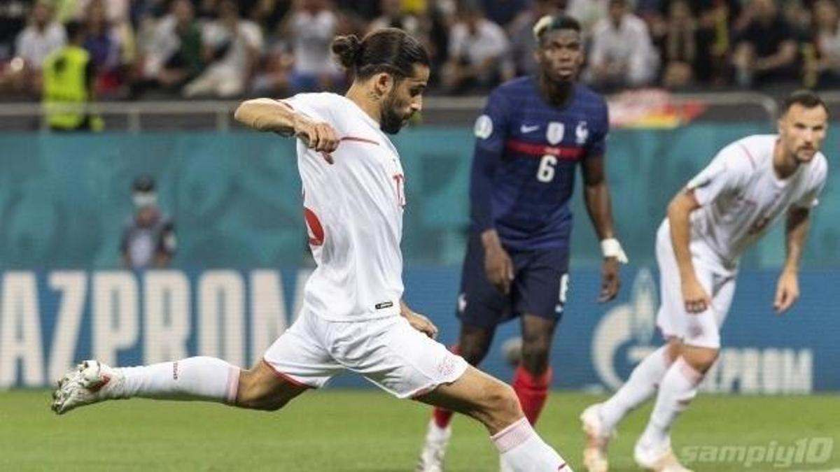 G.Saray'a bir sol bek adayı daha!