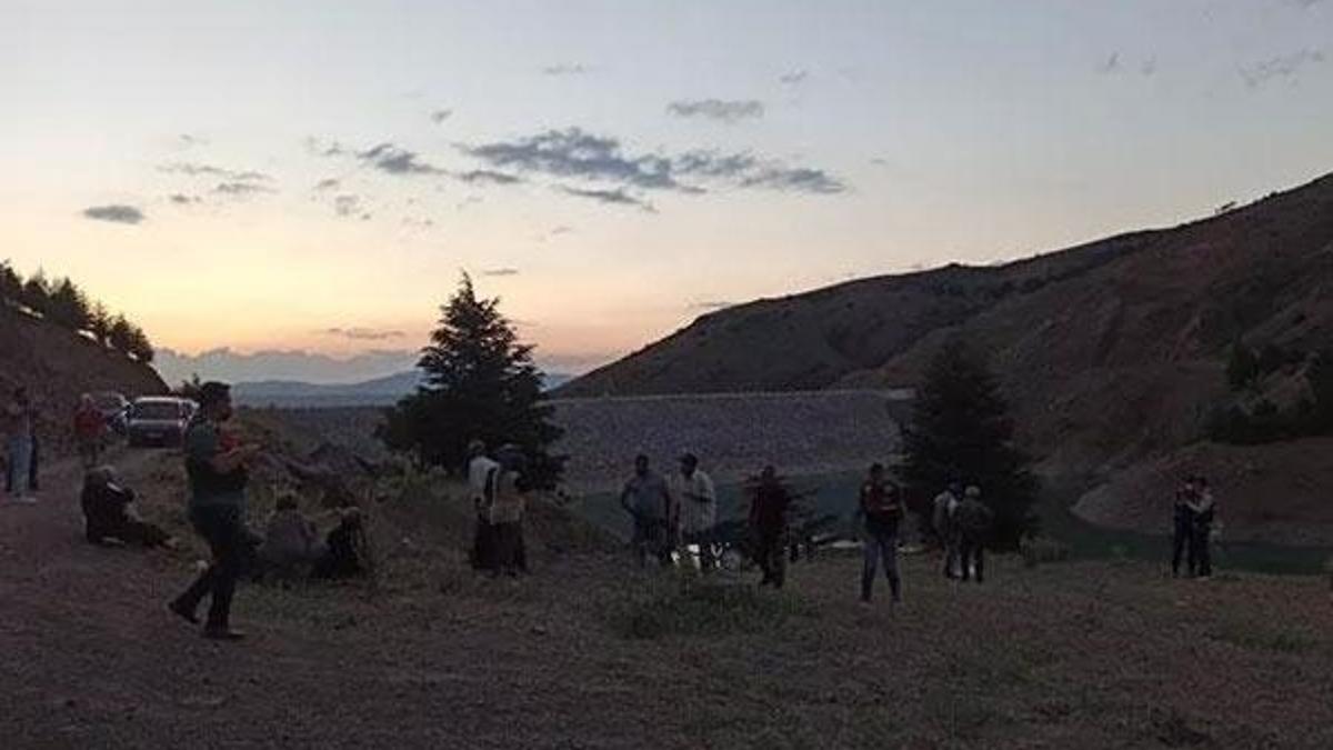 'Nefes alamıyoruz' diye bağırdılar! Baraj göletinde can pazarı!