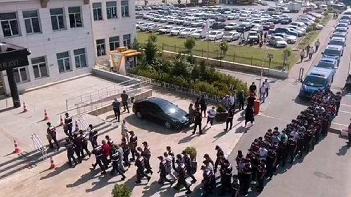 Antalya'da 'tefecilik' operasyonu: 17 kişi tutuklandı