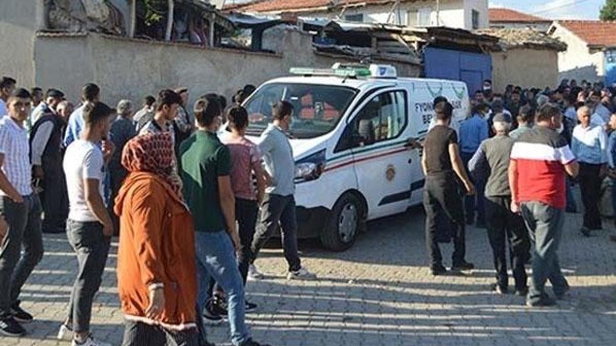 Afyonkarahisar'da sulama göletine giren 2 kardeş boğuldu