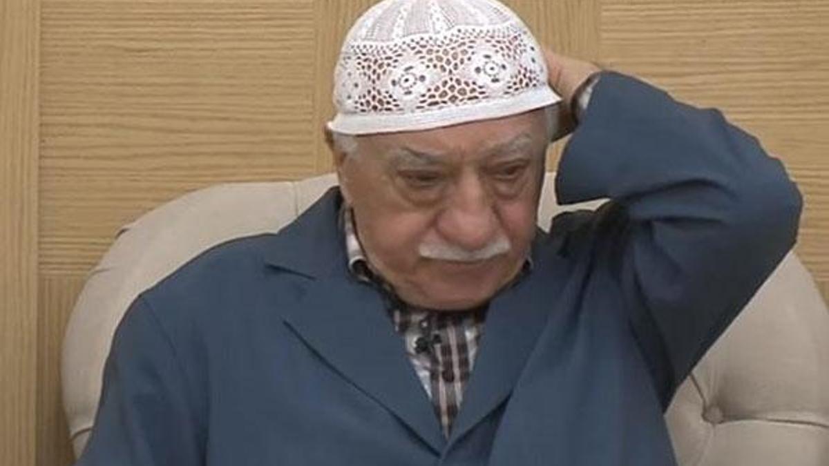 FETÖ'ye bir ülkede daha darbe! Teslim alındı