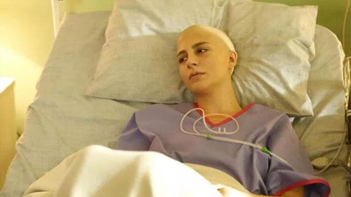 Naz Çağla Irmak, 'Demir Kadın Neslican' filmi için saçlarını kazıttı