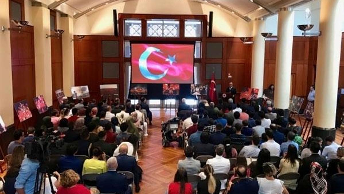 15 Temmuz şehitleri dünyanın birçok ülkesinde de anıldı