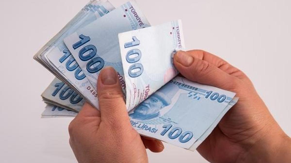 Maaş ödemesi yapılıyor! Resmen değişti, 9 yıl şartı...
