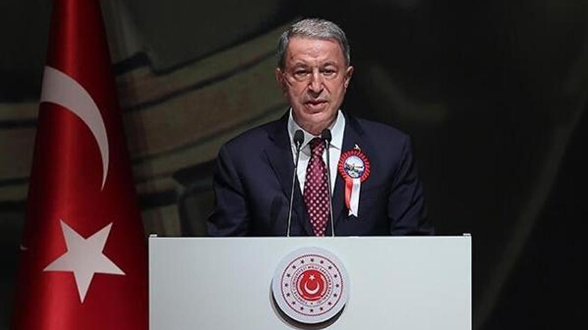 Bakan Akar: Ordumuz görevleri başarıyla icra etmektedir