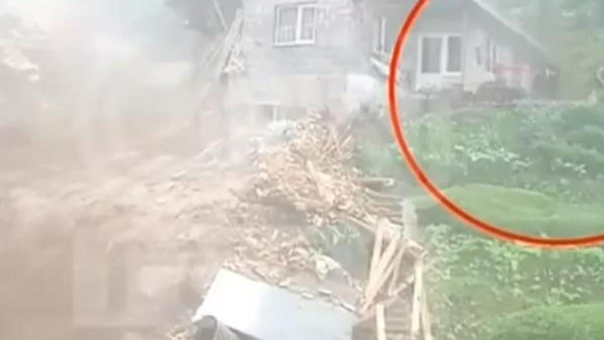 Rize'deki sel felaketinden korkutan görüntü! Evin yarısını alıp götürdü