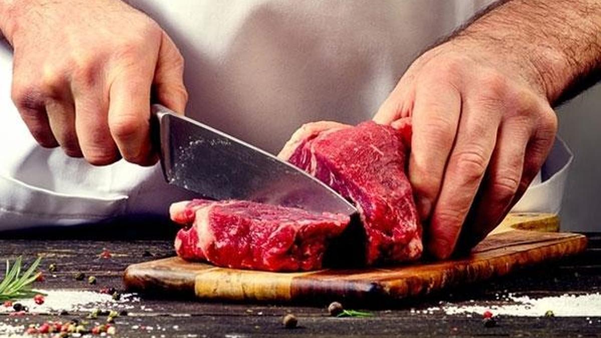 Uzmanından 'kurban etini 24 saat sonra ve sebzeyle tüketin' önerisi
