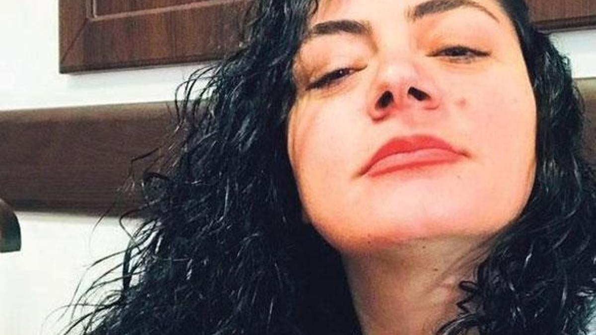 Sahte hakim, savcı kocasını bile kandırdı