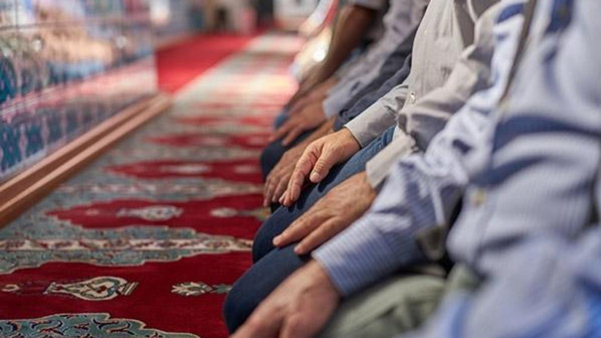 Bayram namazı nasıl kılınır? Bayram namazı kaç rekat? İşte Kurban Bayramı bayram namazı kılınışı