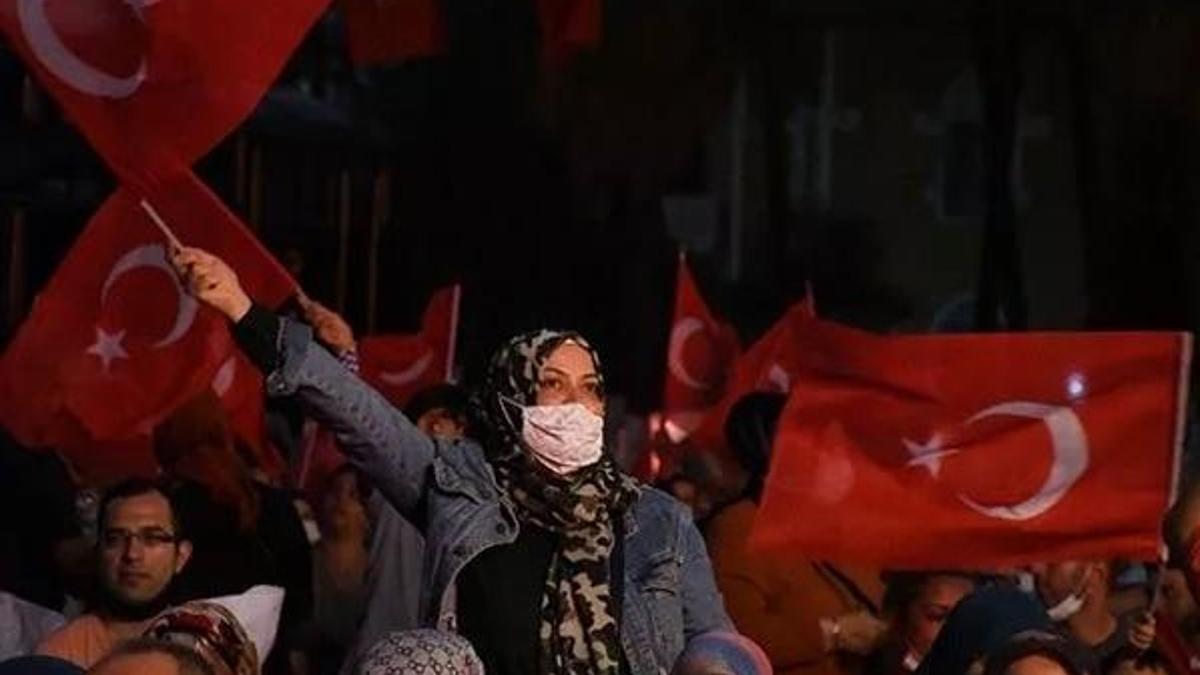 Rus uzmanlardan, 15 Temmuz değerlendirmesi: Türk halkının zaferi!