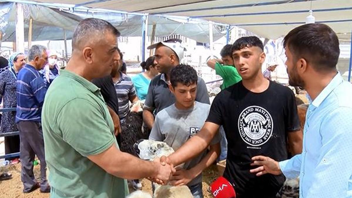 Ucuza kurbanlık almak isteyenler, bayramın 2'nci gününü bekledi!