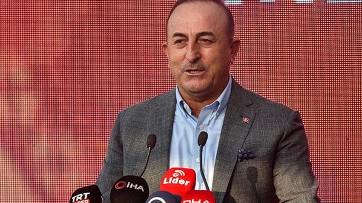 Bakan Çavuşoğlu: Türklerin, Rumların azınlığı olarak yaşamasını istiyorlar