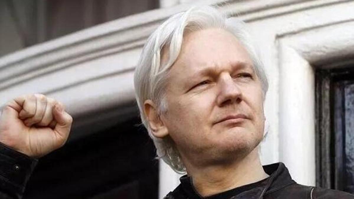 Assange'a ülkesinden şok! Vatandaşlığı düşürüldü