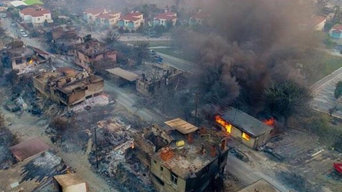 Yerleşim alanları, tarım alanları, evler, iş yerleri yandı! Manavgat'ı kül eden yangın