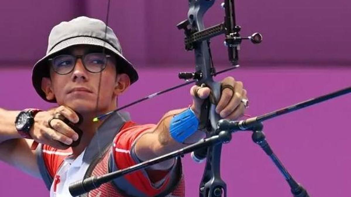 Mete Gazoz kimdir, kaç yaşında, nereli? Türkiye’ye ilk olimpiyat madalyasını getiren Mete Gazoz’un biyografisi…