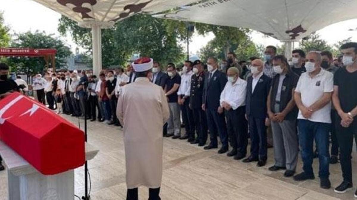 Hüseyin Avni Coş, son yolculuğuna uğurlandı
