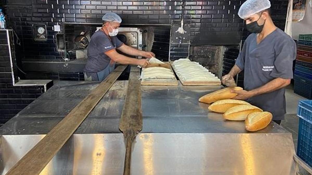 İstanbul'da 6 ilçede 'aşı olmayana fırından ekmek satılmayacak' açıklaması