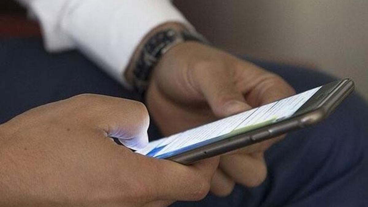 ABD senatosuna telefon güvenliği tavsiyesi! Siz de yapabilirsiniz