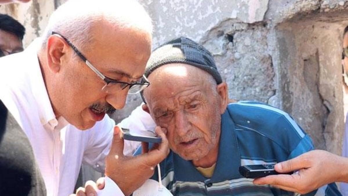 Cumhurbaşkanı Erdoğan 88 yaşındaki yangın mağduru ile telefonda görüştü