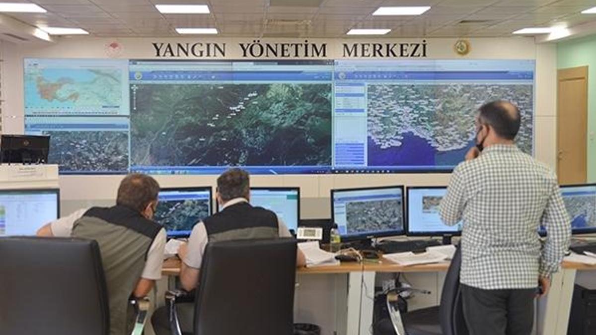 Orman Genel Müdür Yardımcısı Özkaya: Büyük yangınlarımız aynı anda oldu