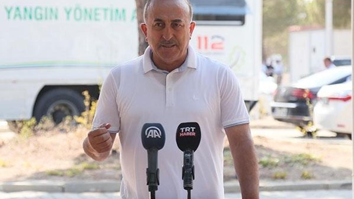 Bakan Çavuşoğlu'ndan yangın bölgesinde açıklama! 'Bugün ve yarın kritik'