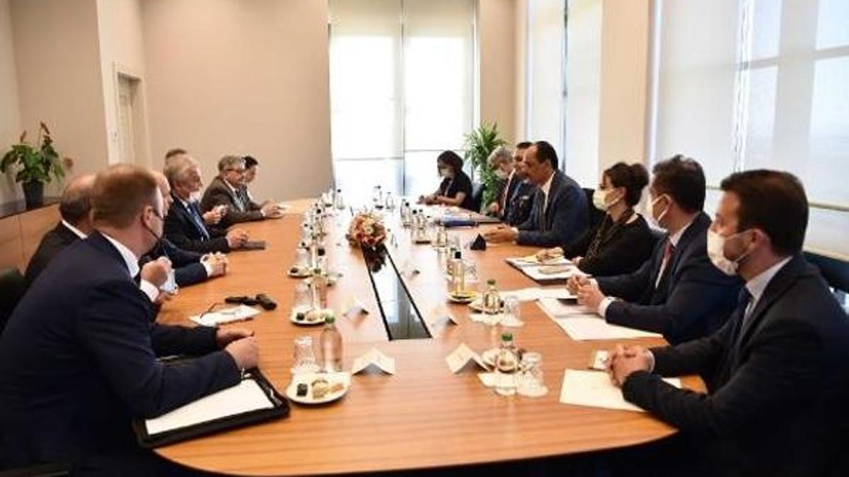 Sözcü Kalın, Rusya'nın Suriye Özel Temsilcisi ile görüştü