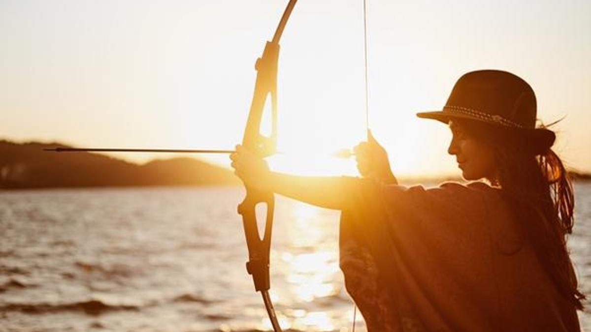 Yay burcu kadını hoşlandığını nasıl belli eder? Yay burcu kadını aşık olursa ne yapar?