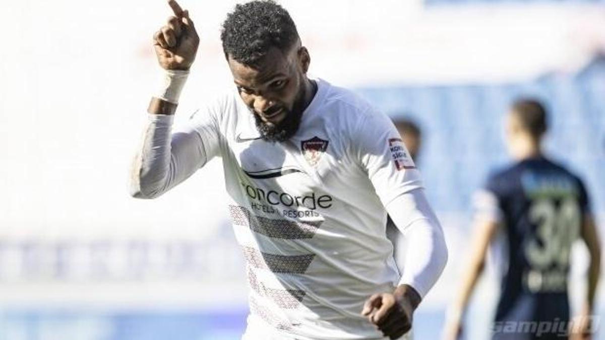 West Ham Boupendza bombasını patlatıyor! 8 milyon euro