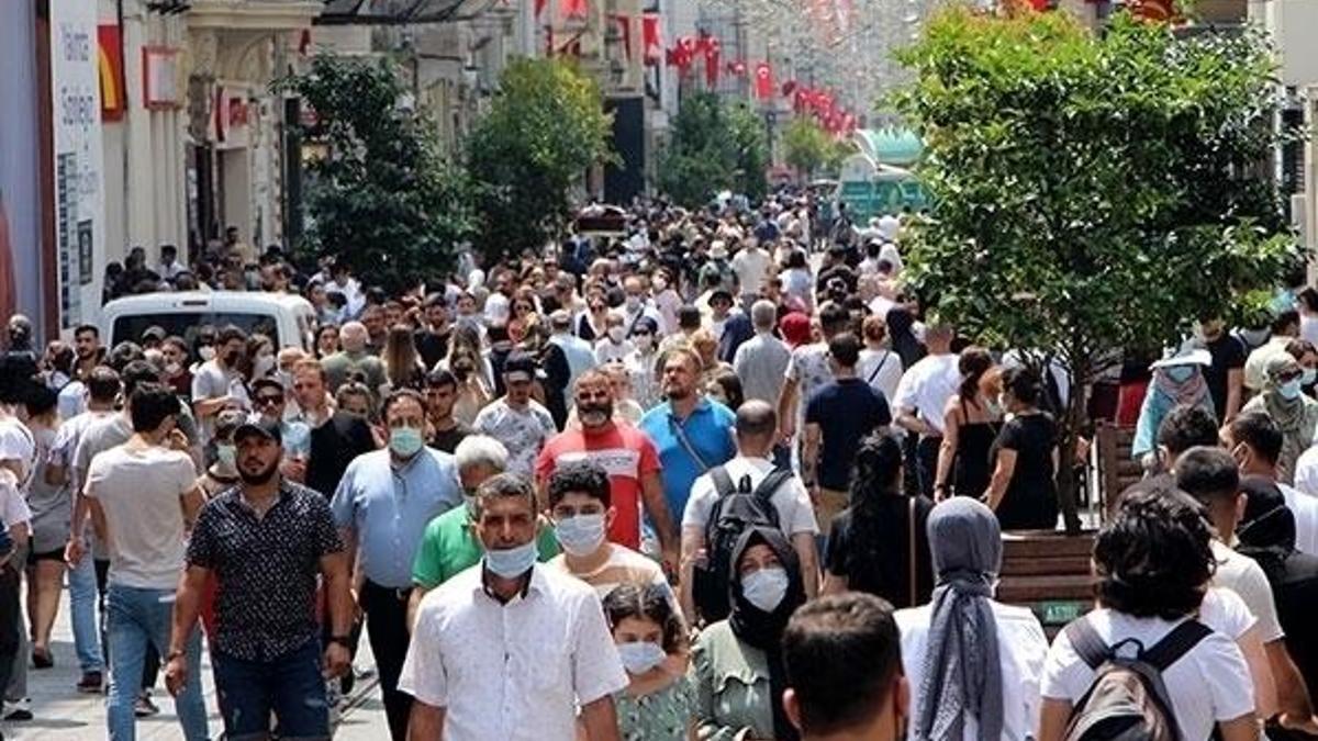 'Aşılamanın düşük olduğu illerde yoğun bakımlar neredeyse doldu'
