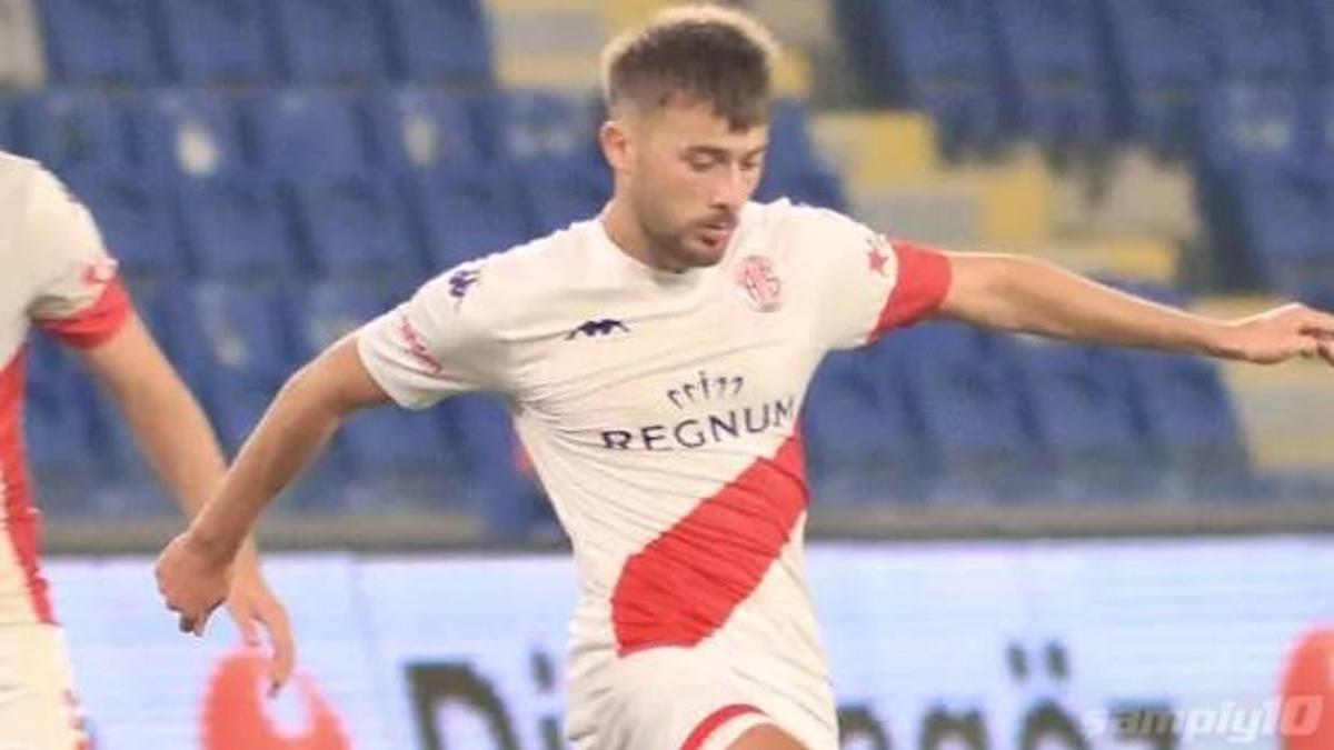 Genoa ve Nottingham Forest Mert Yılmaz'ın peşinde
