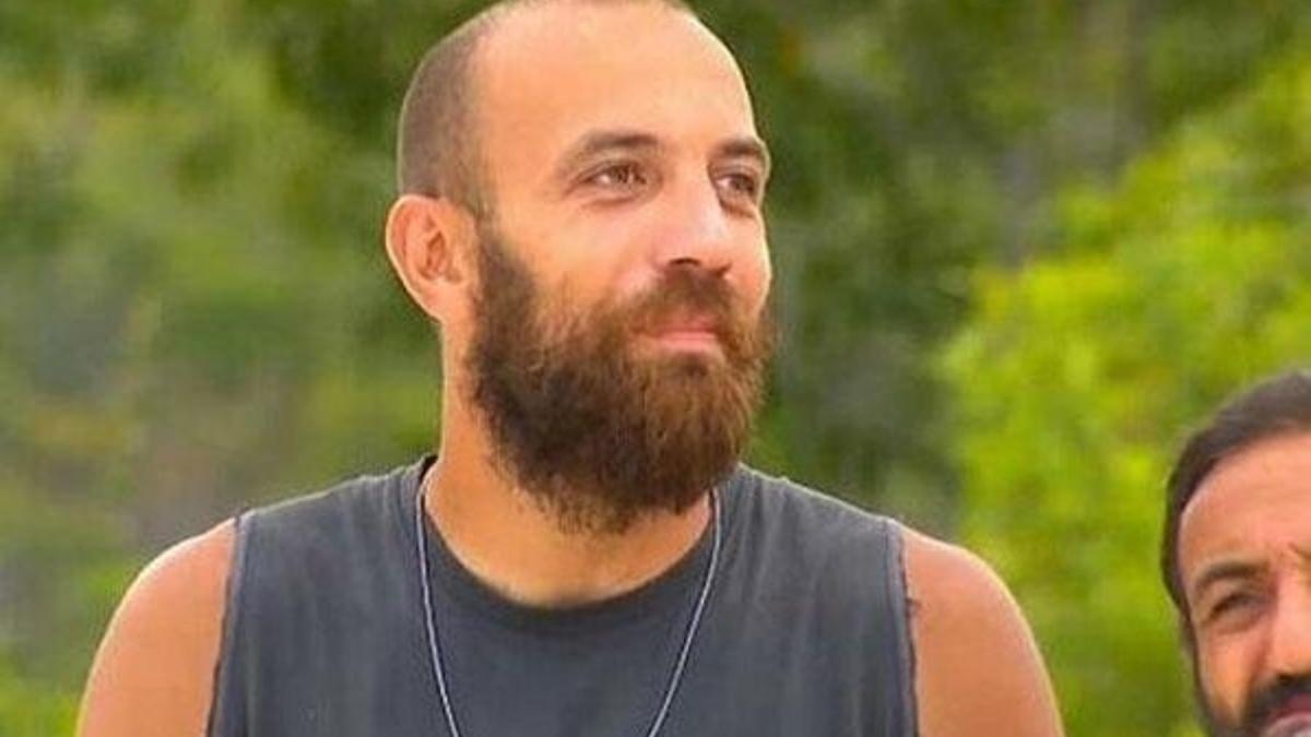 Survivor Sercan Yıldırım gece yarısı sevgilisinin kapısına dayandı!